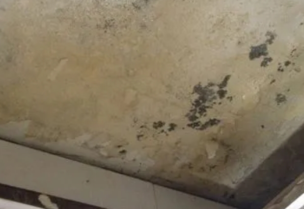万州阳台漏水维修公司分享下万州卫生间渗水维修需要注意哪些问题。